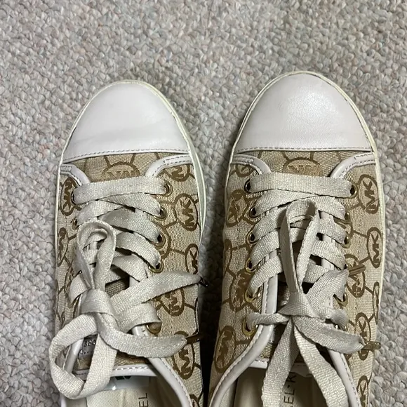 Michael Kors logo signature print sneakers