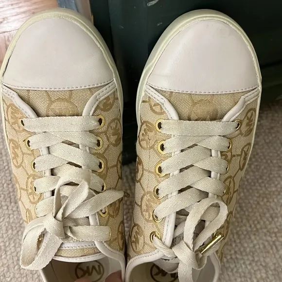 Michael Kors logo signature print sneakers