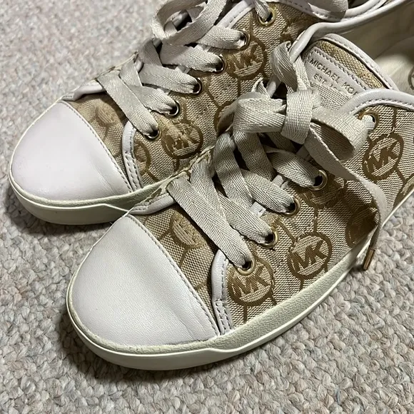 Michael Kors logo signature print sneakers