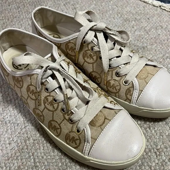 Michael Kors logo signature print sneakers