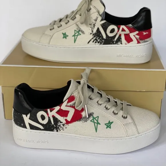 MICHAEL KORS Poppy Lace up Heavy Canvas Cream 6.5.