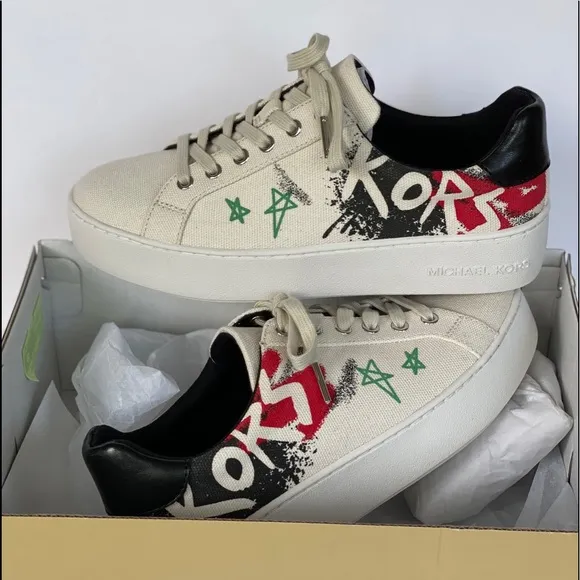 MICHAEL KORS Poppy Lace up Heavy Canvas Cream 6.5.