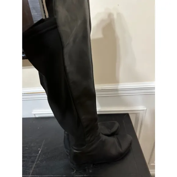 Michael Kors women’s black leather riding boots 7.5 GUC