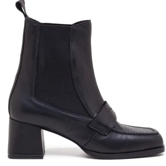 MICHELE LOPRIORE Adele Black Block Heel Chelsea Boot 41