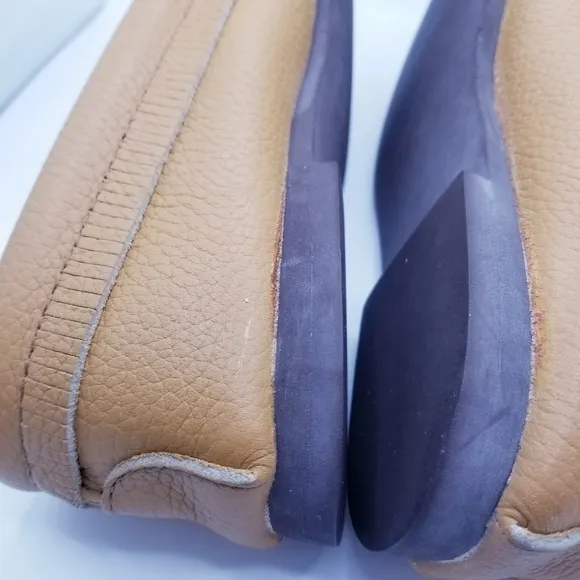 Minnetonka Moccasin Tan Slip On Loafers size 9