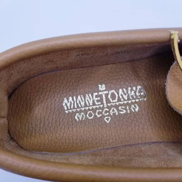 Minnetonka Moccasin Tan Slip On Loafers size 9