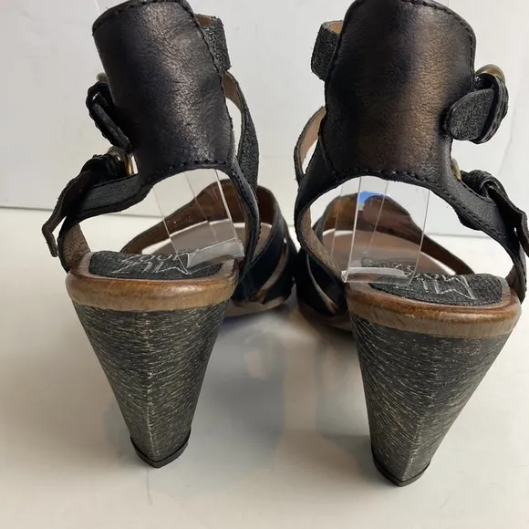 Miz Mooz Verona Collection Genuine Leather Black Shimmer Strappy Sandals SZ 38