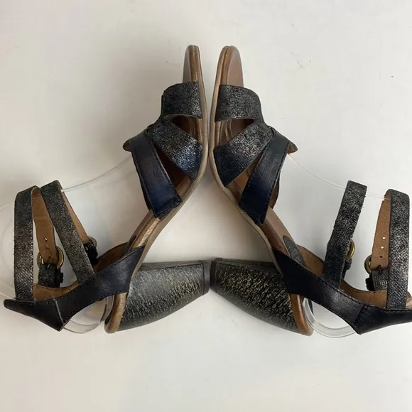 Miz Mooz Verona Collection Genuine Leather Black Shimmer Strappy Sandals SZ 38