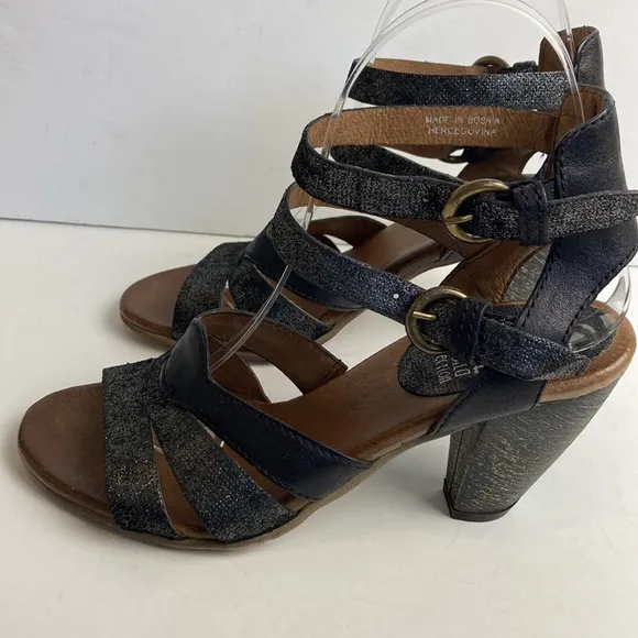Miz Mooz Verona Collection Genuine Leather Black Shimmer Strappy Sandals SZ 38