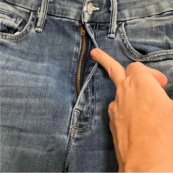 Mother High Rise Stretch Denim Jeans 24