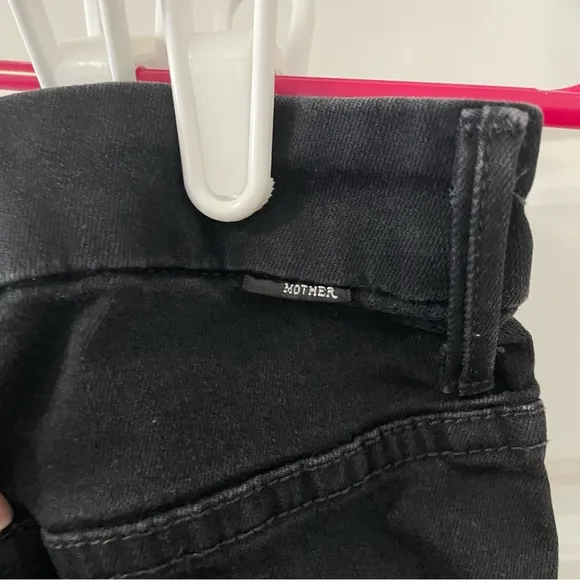 Mother High Waisted Looker Crop in Not Guilty Black Size 27