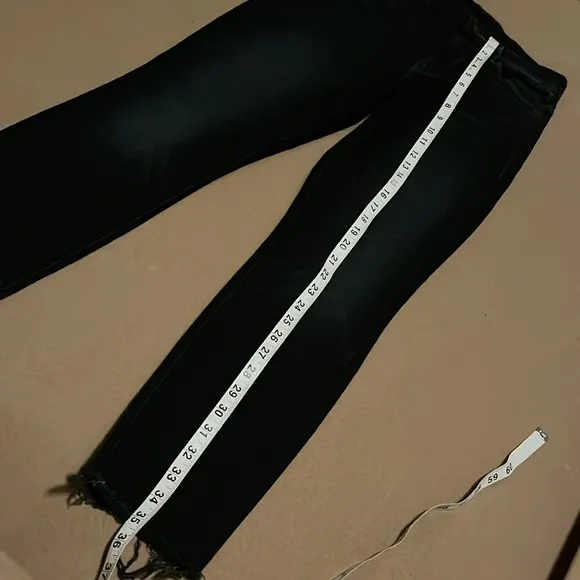 MOTHER The High Waisted Looker Ankle Fray Jeans in Last Call -Size 26