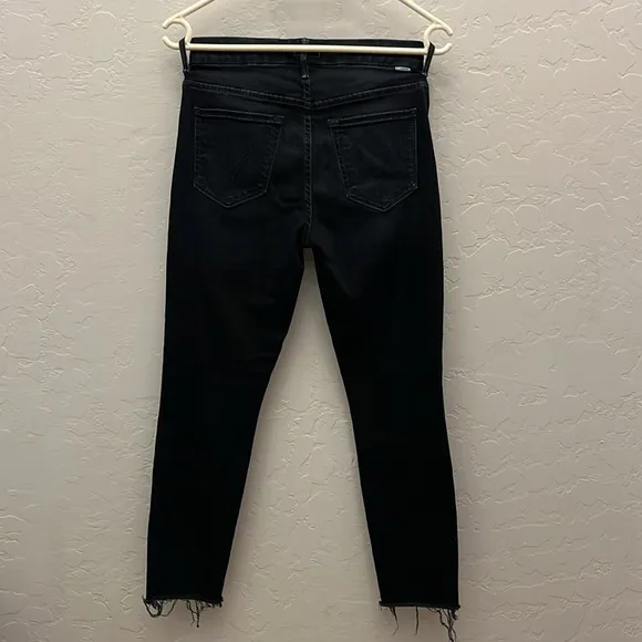 MOTHER The High Waisted Looker Ankle Fray Jeans in Last Call -Size 26