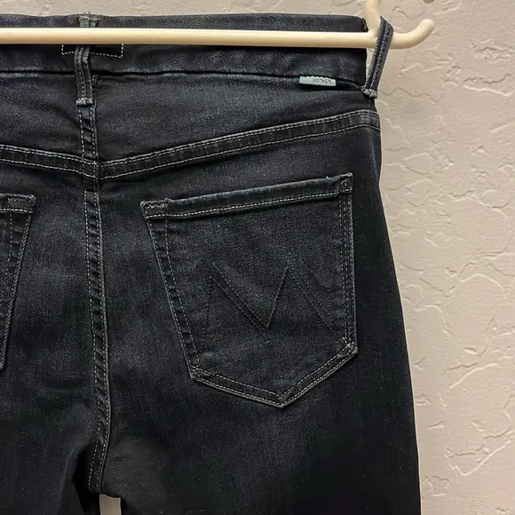 MOTHER The High Waisted Looker Ankle Fray Jeans in Last Call -Size 26