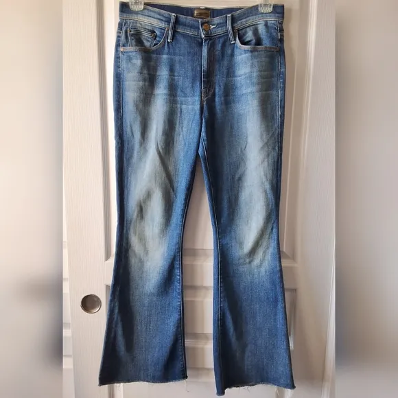Mother The Weekender Fray in Not Rough Enough Blue Flared Size 30 NWOT