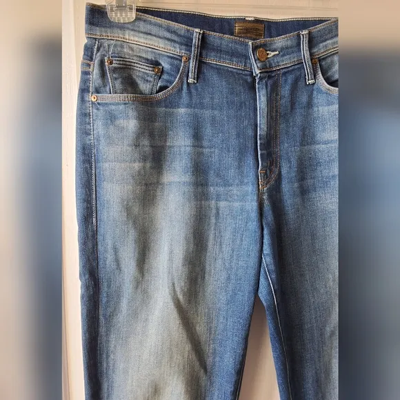 Mother The Weekender Fray in Not Rough Enough Blue Flared Size 30 NWOT