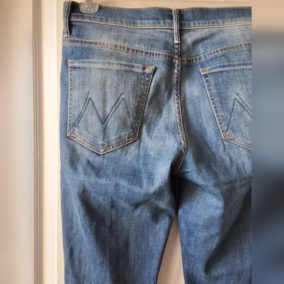 Mother The Weekender Fray in Not Rough Enough Blue Flared Size 30 NWOT
