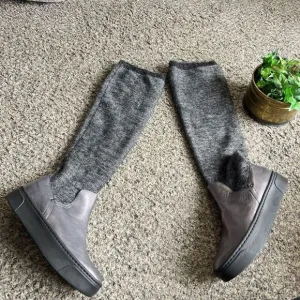 Naked Feet Dark Pewter Umbra Platform Knee High Stretch Knit Sock Boots 7 M New