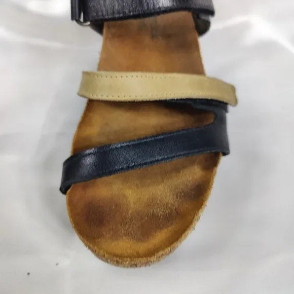 NAOT Canaan Black Tan Leather Strappy Wedge Sandals Casual Women's Shoes Size 7