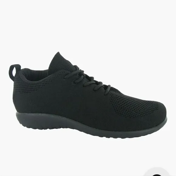 Naot Vegan Sneakers NWT Women's