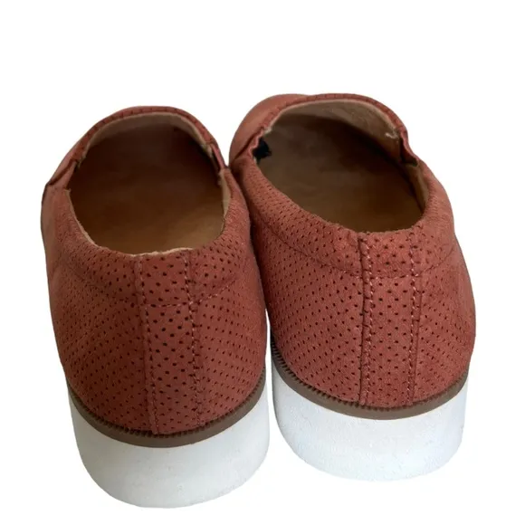 Naturalizer NWOT Perforated Slip On Loafers In Dusty Rose Size 6.5