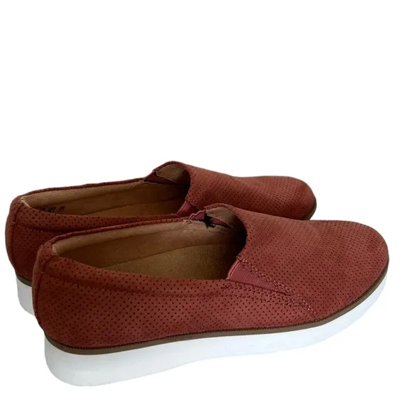 Naturalizer NWOT Perforated Slip On Loafers In Dusty Rose Size 6.5