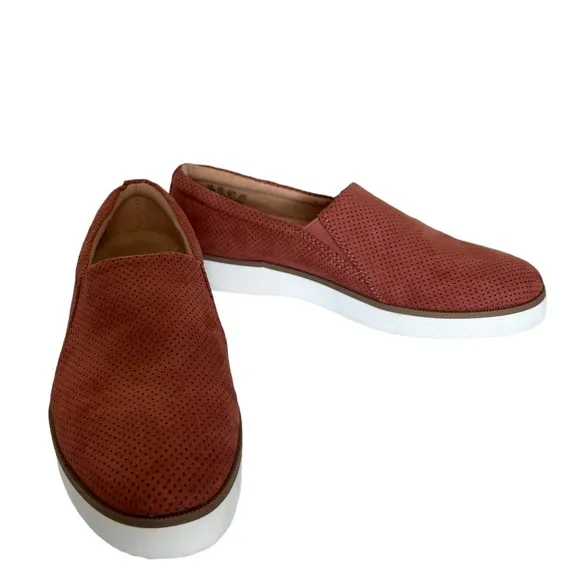 Naturalizer NWOT Perforated Slip On Loafers In Dusty Rose Size 6.5
