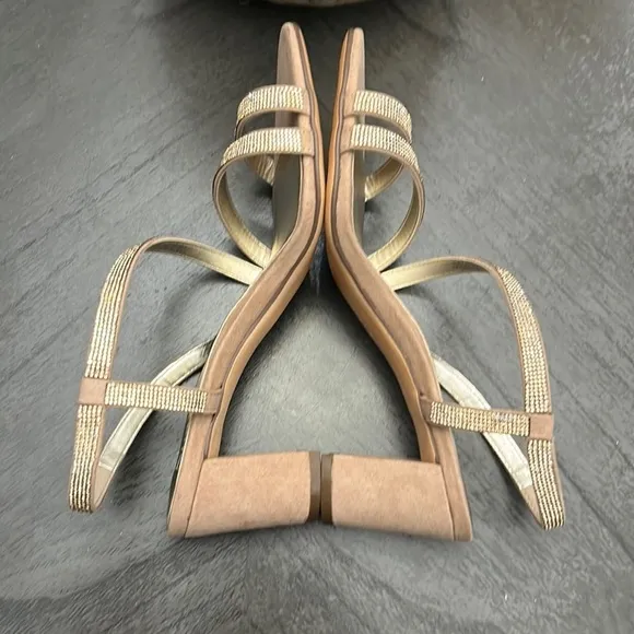 NATURALIZER Vanessa Strappy Sandals