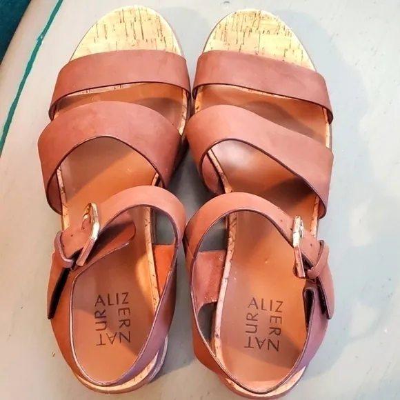 Naturalizer- Womens Brown leather Strappy Cork platform sandals Brooke Sz.9