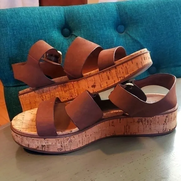 Naturalizer- Womens Brown leather Strappy Cork platform sandals Brooke Sz.9