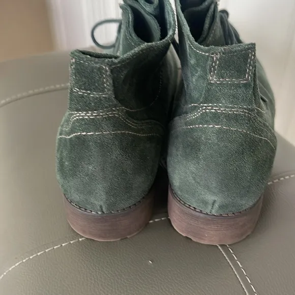 Naturalizer Women's Endellion Green Suede Leather lace up booties Sz 11M