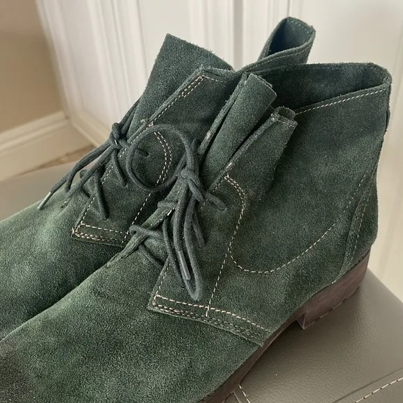 Naturalizer Women's Endellion Green Suede Leather lace up booties Sz 11M