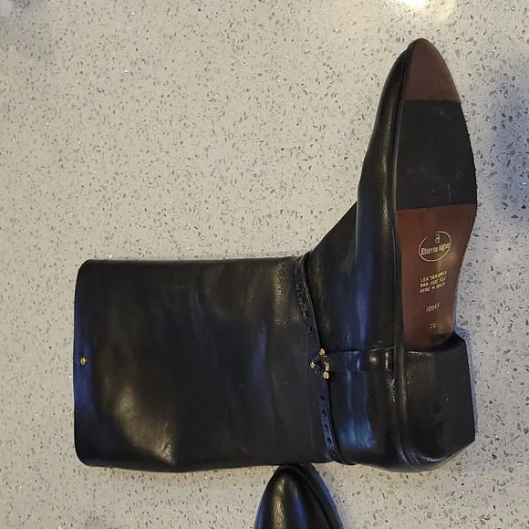 NEVER WORN ETIENNE AIGNER TALL EQUESTRIAN RIDING  LEATHER BOOTS.