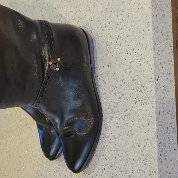 NEVER WORN ETIENNE AIGNER TALL EQUESTRIAN RIDING  LEATHER BOOTS.