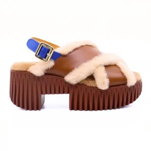 NEW 4CCCCEES plia puffy in brown