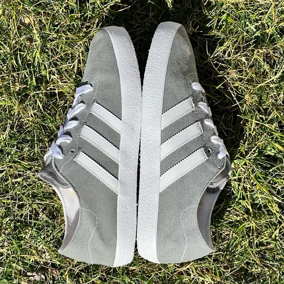 NEW Adidas Originals ADI-Ease Surf Sneakers M7 / W9