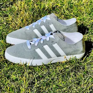 NEW Adidas Originals ADI-Ease Surf Sneakers M7 / W9