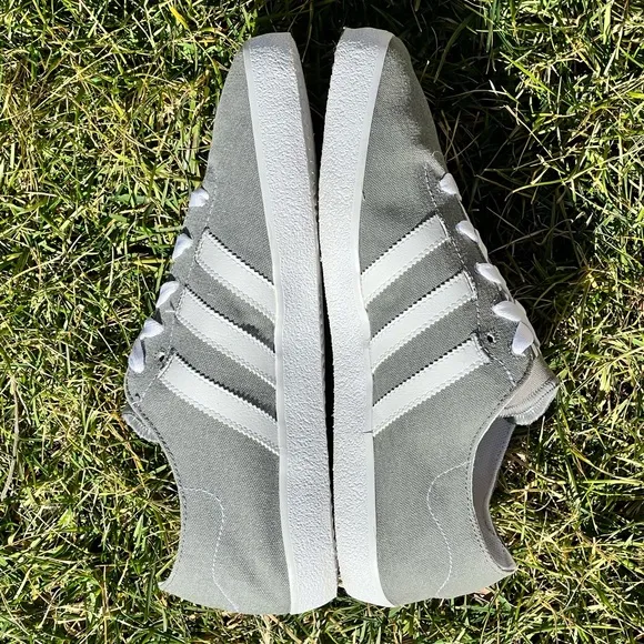 NEW Adidas Originals ADI-Ease Surf Sneakers M7 / W9