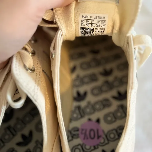 New adidas Originals Nizza RF 74 sneakers in beige 10 1/2