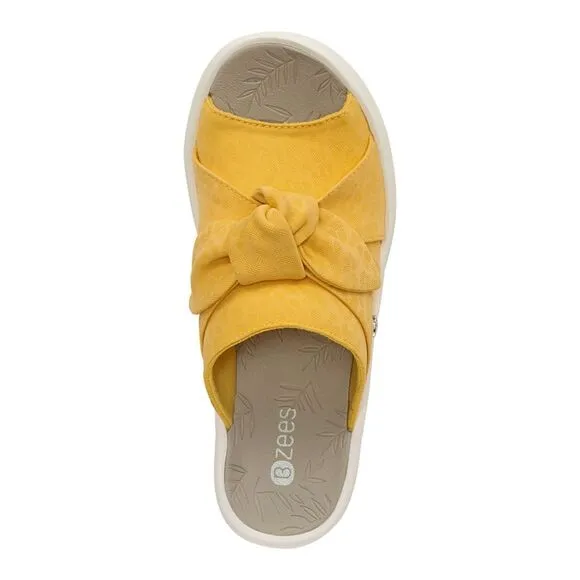 New! BZEES Smile Wedge Slide Sandals Open-Toe Shoes Wide Width Yellow Size 6W