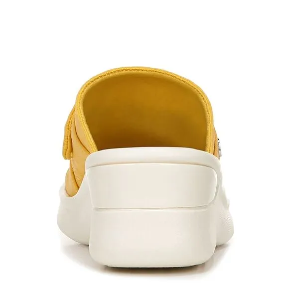 New! BZEES Smile Wedge Slide Sandals Open-Toe Shoes Wide Width Yellow Size 6W