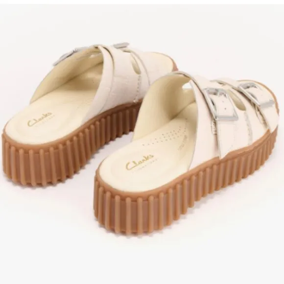 new CLARKS Leather Torhill Slide Comfort Sandals 252