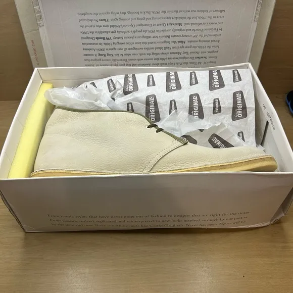 New Clarks Originals Mens DESERT BOOTS White/Celery US 13 Retail $220