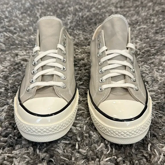 New CONVERSE Chuck Taylor 70 Low in Papyrus