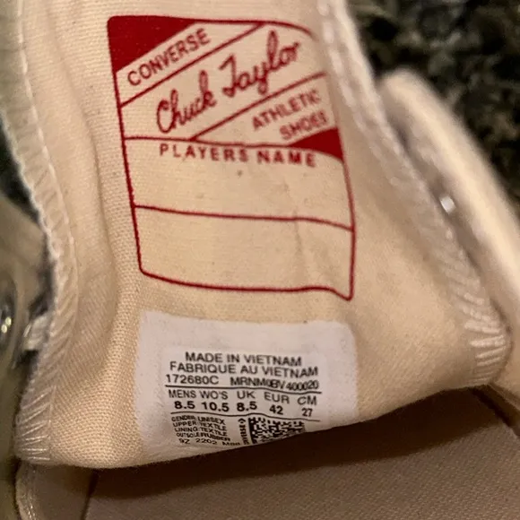 New CONVERSE Chuck Taylor 70 Low in Papyrus
