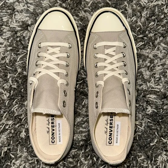 New CONVERSE Chuck Taylor 70 Low in Papyrus
