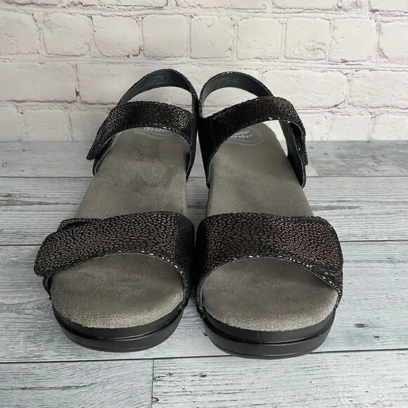 New Dansko Women's 9,5-10  Sonnet Shimmer Black Strappy Sandals EU Size 40