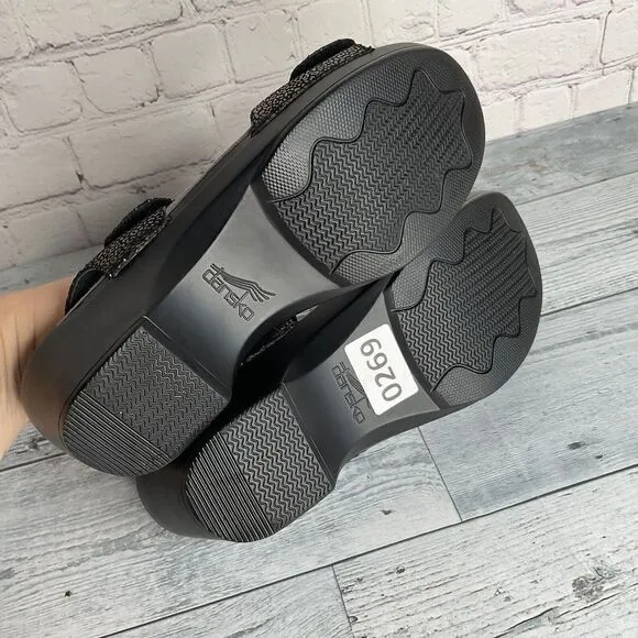 New Dansko Women's 9,5-10  Sonnet Shimmer Black Strappy Sandals EU Size 40