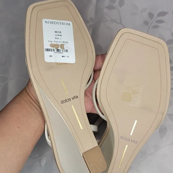 New Dolce Vita Gemini Ankle Strap Square Toe Summer Wedge Sandal Strappy Ivory