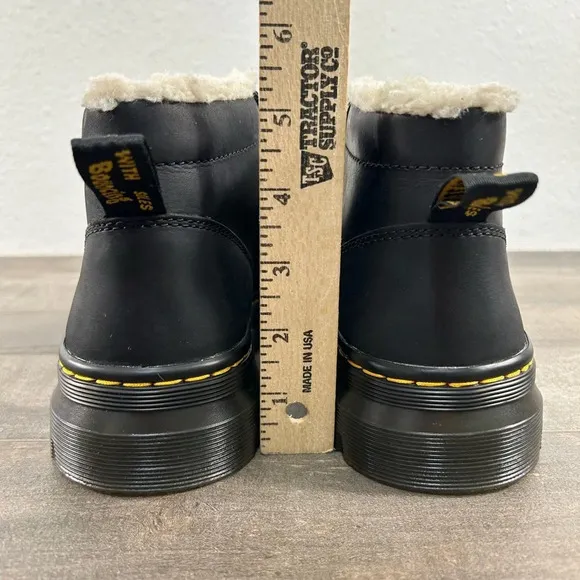 NEW Dr. Martens Bonny Faux Shearling Lined Casual Lace Up Boots